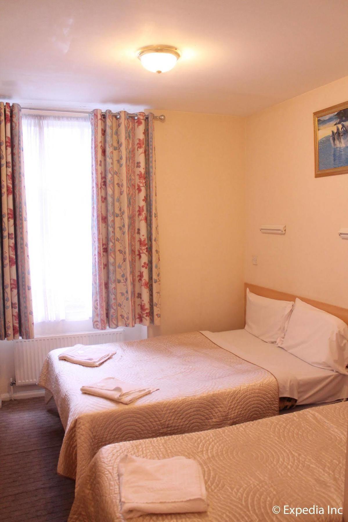 Romanos Hotel London Bagian luar foto